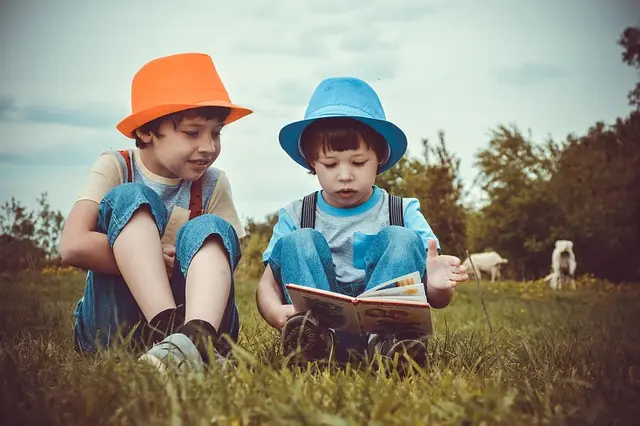 Les meilleures astuces pour voyager sereinement avec des enfants